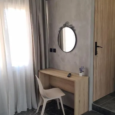 Ladadika 5th Floor شقة